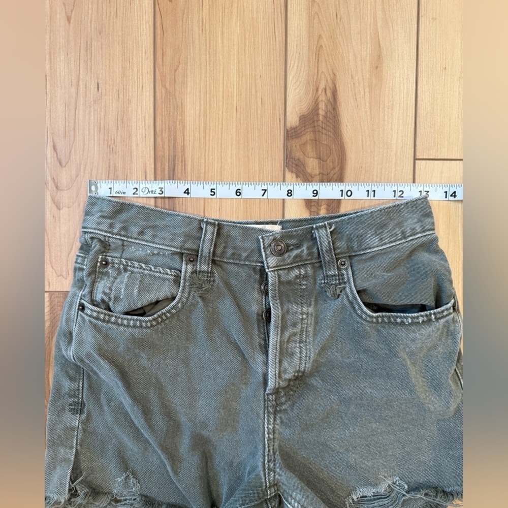 FP Shorts - Picture 2 of 6